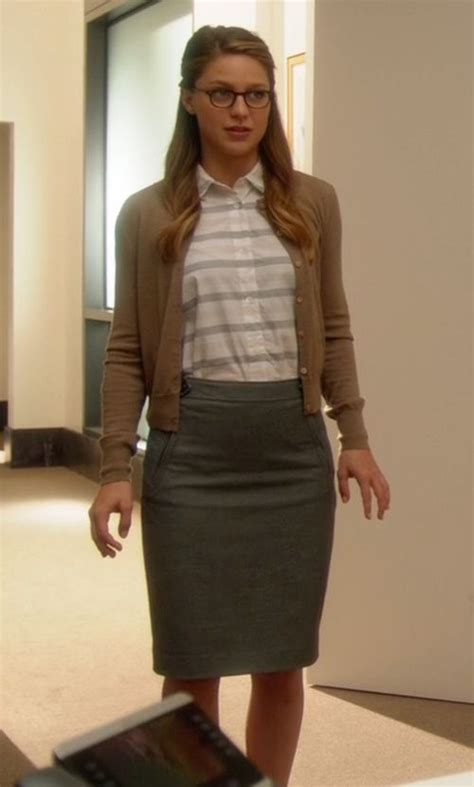 Kara Danvers Supergirl S Gray Lord And Taylor Knit Pencil Skirt From Supergirl Season 1 Episode