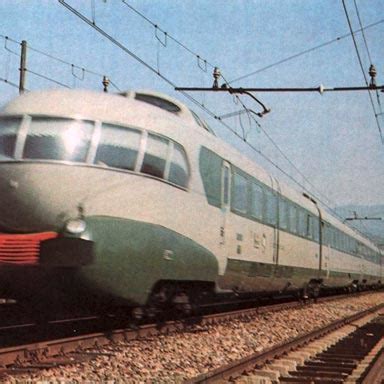Dunno what it is but i love it! Settebello, an Italian designer train from the 1950s | retours