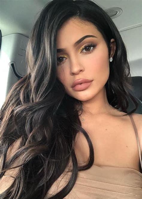 A woman will be allowed to keep her selfie with reality star kylie jenner on instagram after an australian judge ruled that the photo was equivalent to an autograph Kylie Jenner Workout Routine and Diet Plan - Healthy Celeb