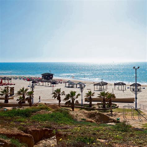 זוהי הפעם השנייה כמו חודשים רבים כי ביונסה יש תחת אש ביחס פעילויות חג בדרום מזרח. מוכרים את הים