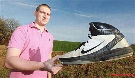 The Man With The Largest Feet In The Uk Wears Size 21 Shoes
