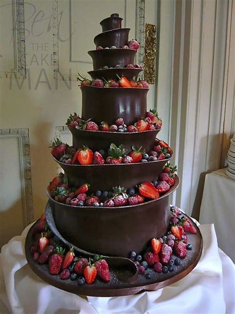 10 Most Amazing Wedding Cakes Ever You Would Wish That You Had Them
