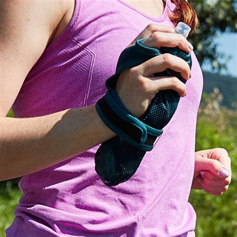 How To Carry Hydration On Your Run Fueling Tips For Runners