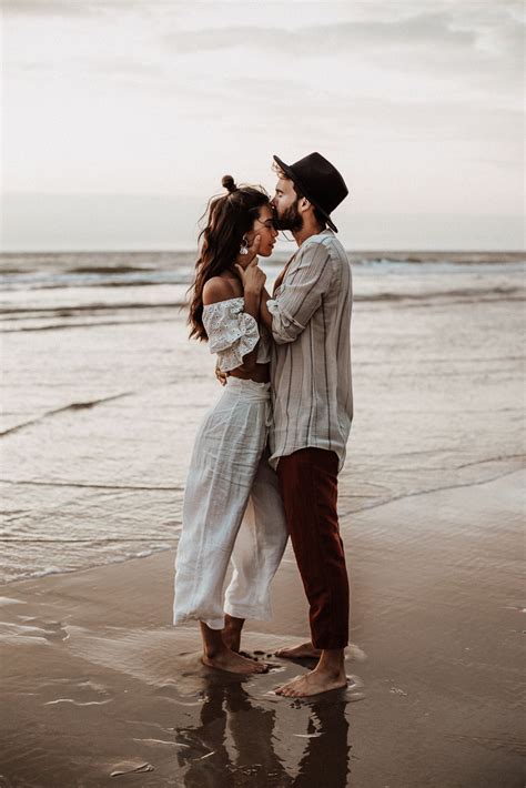 Couplegoals Couple Photography Poses Couples Beach Photography Couples Intimate