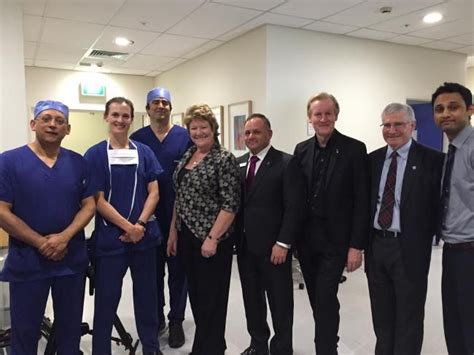 World First Dead Heart Transplant At Sydneys St Vincents Hospital A