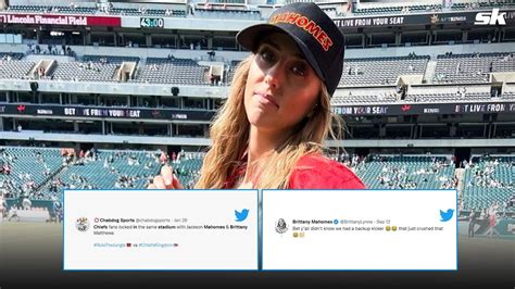Nfl Fans React To Chiefs Fan Brittany Mahomes Live Tweeting During Game
