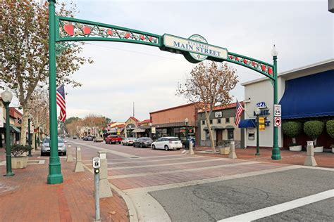 West grove, officially recognized as the west grove business district by the city of garden grove, and sometimes called west garden grove, is a neighborhood in the city of garden grove, located in orange county, california, united states. Moss Creek Apartments Rentals - Garden Grove, CA ...