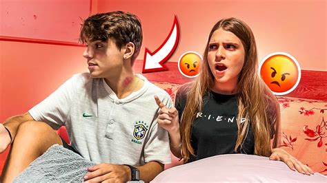 O Gabb Apareceu Com Um ChupÃo No PescoÇo E A Amanda Surtou Youtube