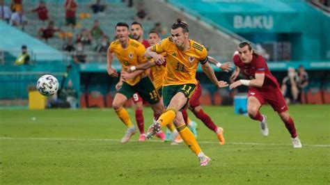 Soi kèo 888, soi kèo 24h, soi kèo win, soi kèo plus, soi kèo macao, soi kèo 365. Soi kèo hiệp 1 Ý vs Wales, 23h00 ngày 20/6 - Euro 2021