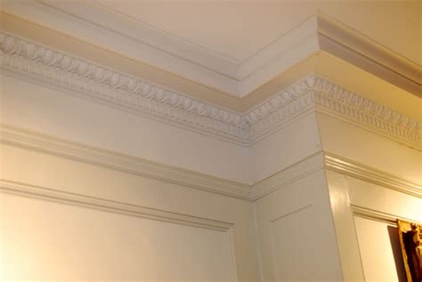 Flat Crown Molding Adds Audacious Luxury For Every Corner Of Feature Homesfeed