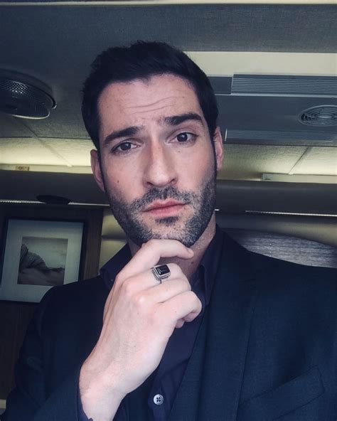 26 Fotografías Del Actor De La Serie Lucifer Tom Ellis