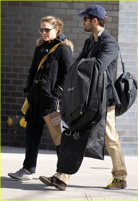 Natalie Portman And Benjamin Millepied Sunday Stroll In Nyc Photo
