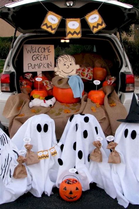 Halloween, round ups tagged with: 16 Trunk or Treat Decorating Ideas