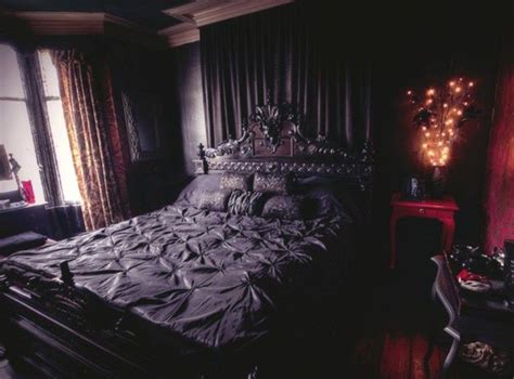 26 Impressive Gothic Bedroom Design Ideas Digsdigs Remodel Bedroom