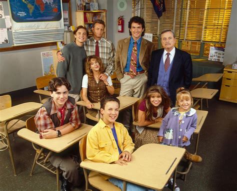 Boy Meets World Cast Reunites With Mr Feeny At Boston Convention We