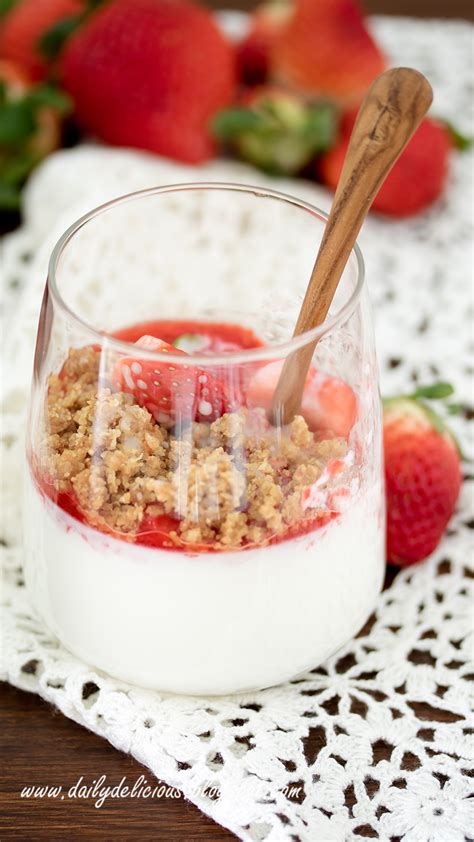 Dailydelicious Easy Milk Pudding With Quick Strawberry Sauce