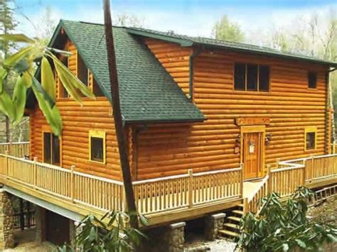 Fontana lake is a reservoir impounded by fontana dam on the little tennessee river, and is located in graham and swain counties in north carolina. Independence Lodge: Place To Stay On Vacation 3 Bedroom 3 ...