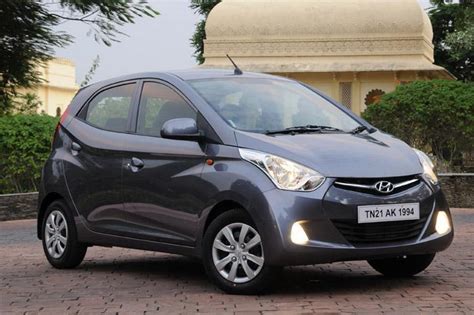 Test Drive And Review Of New Hyundai Eon Car To Ride
