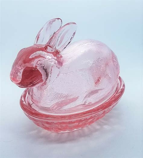 Vintage Pink Glass Bunny Nesting On Basket Trinket Dish Easter Rabbit Spring Ebay In 2022