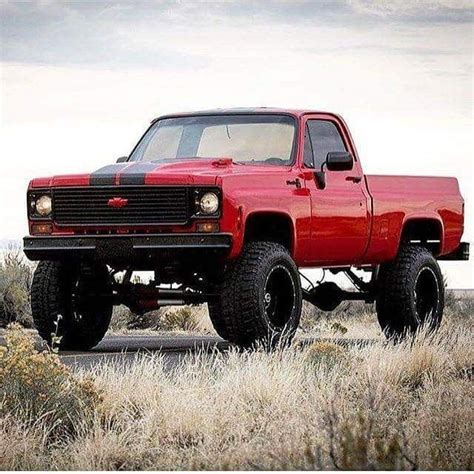 Chevy Squarebody This Truck Is Badass Chevy Trucks Jacked Up Trucks