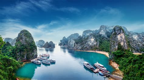 Ha Long Bay Bay In The Northeastern Part Of Vietnam World Heritage Site