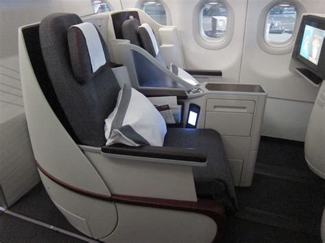 Review Qatar Airways A320 First Class Dubai To Doha One Mile At A Time
