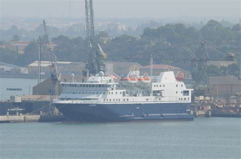 Ships And The Sea Blogue Dos Navios E Do Mar O Ferry Do Arsenal