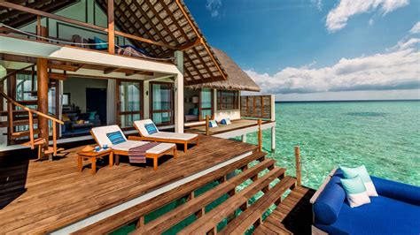 Maldives Luxury Resort Four Seasons Maldives Landaa Giraavaru