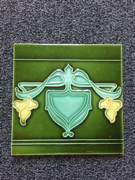Capture it on film or digitally and share it here. Jugendstil Fliese | Antiquitäten & Kunst, Porzellan ...