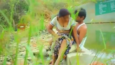 Hot Mallu Aunty Boobs Pressing Outdoor Sex Video