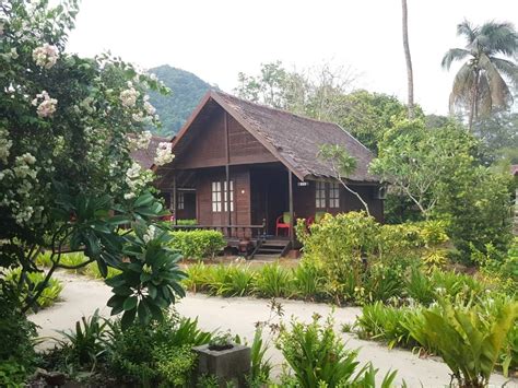 Aseania beach resort featuring only 47 holiday resort rooms, these impressive areas are furnished with layback and kampung style interior and exterior. (2021) 3D2N Aseania Beach Resort (Snorkeling Package ...