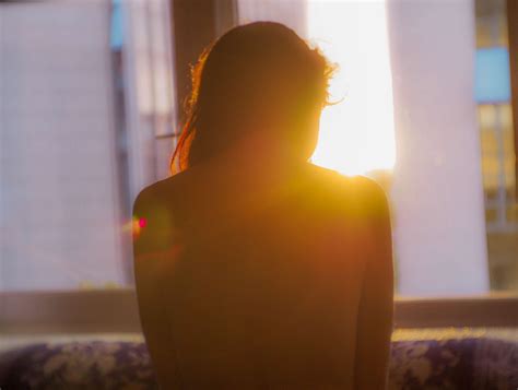 3840x2894 Bokeh Flare Girl Nude Sunset 4k Wallpaper