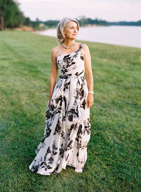 The Perfect Mother Of The Bride Dress For An Outdoor Wedding The Fshn