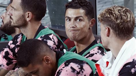 Cristiano Ronaldo Confronted By Angry South Korean Fan Video Friendly