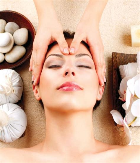 Holistic Beauty And Wellness Therapist Diploma