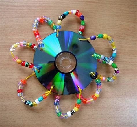 32 Fun Craft Ideas Using Your Old Cds