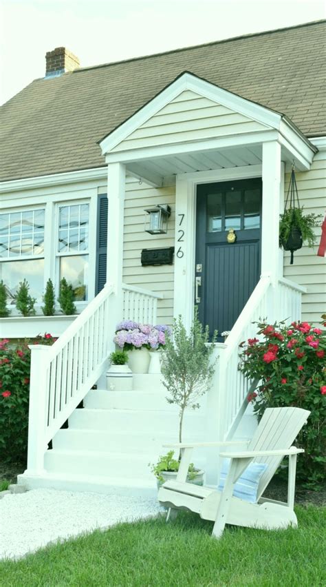 Awesome 50 Traditional Cape Cod House Exterior Ideas Roomaniac