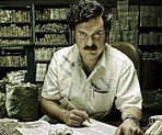 Pablo Escobar Biography - Facts, Childhood, Family Life, Crimes