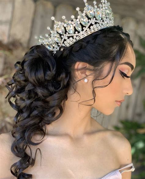 Pin By Aflorezgarcia On Gabby Quinceanera Hairstyles Quince