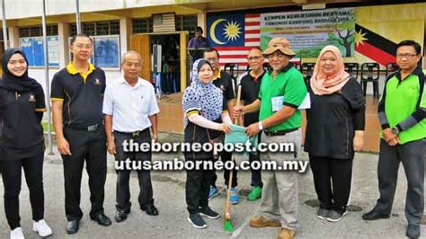 Kerja sukarela di malaysia melalui pertubuhan telah bermula sejak penubuhan. 300 penduduk Kampung Bahagia Jaya, Teku menyertai aktiviti ...