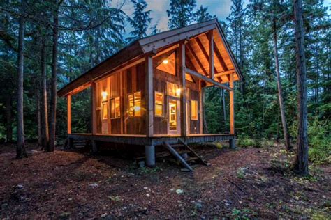 Cabin In Kaslo British Columbia