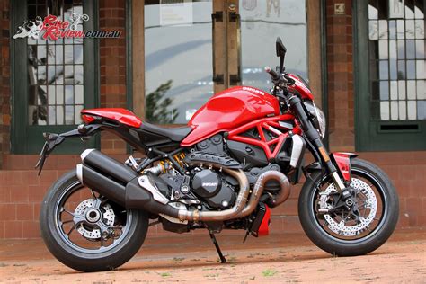 Daftar harga ducati monster 1200 s bekas/second & baru di indonesia juni 2021. Review: 2016 Ducati Monster 1200 R - Bike Review