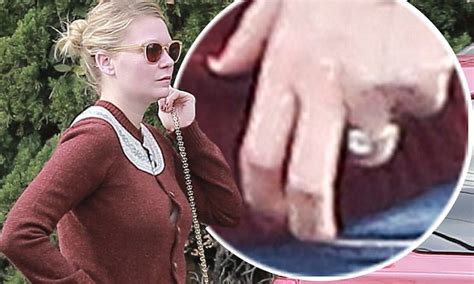 Kirsten Dunst Shows Off Ring From Jesse Plemons After Couple S
