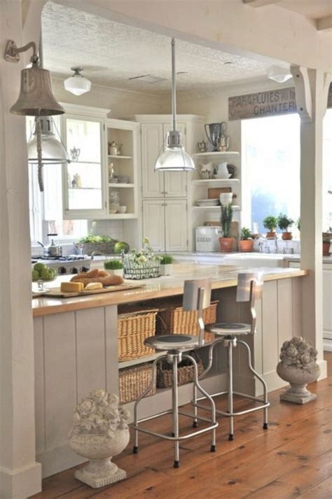 25 Gorgeous Coastal Farmhouse Kitchen Design And Decorating Ideas