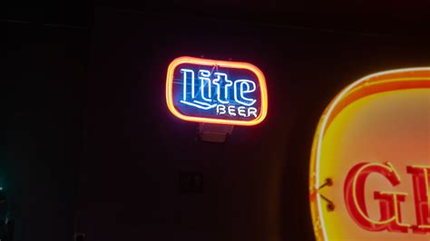 Miller Lite Beer Neon Sign G224 The Eddie Vannoy Collection 2020