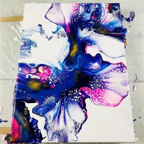 Fluid Pour Painting Ideas For Beginners Diy Easy Pouring Painting Arte Creatividad