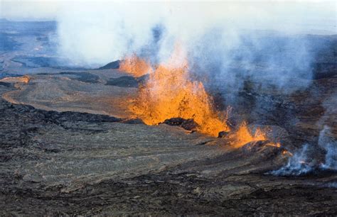 1984 Eruption Of Mauna Loa Hawaii Volcanoes National