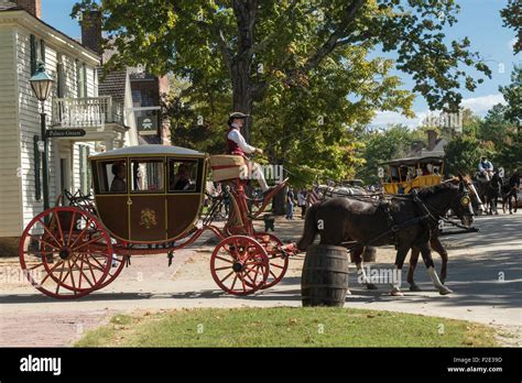 Colonial Williamsburg Horse Drawn Carriage Stock Photo Alamy