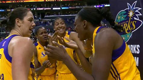 Nneka Ogwumike And Candace Parker Collide During Celebration Youtube