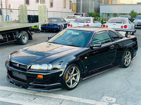 Nissan Skyline BNR34 GT-R for sale (#3748) - Garage Defend